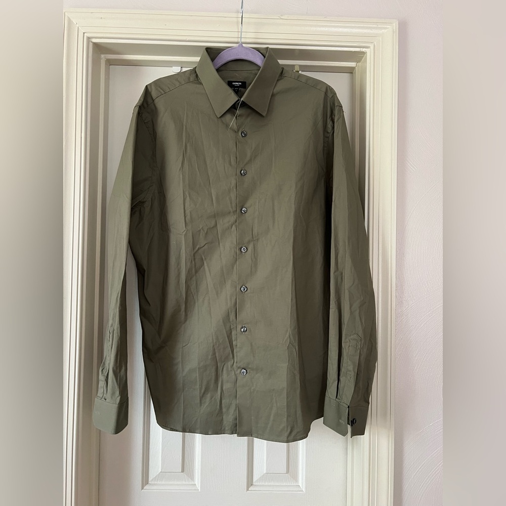 NWT Express Design Studio Men’s Olive Green Dress Shirt